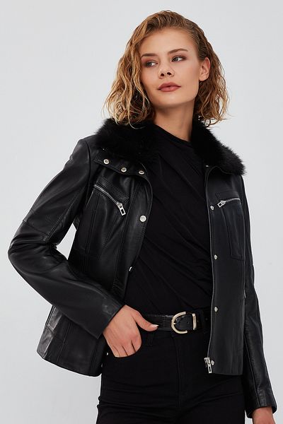 Derimod Vivien Women's Black Fur Collar Leather Jacket - 23wge51251m