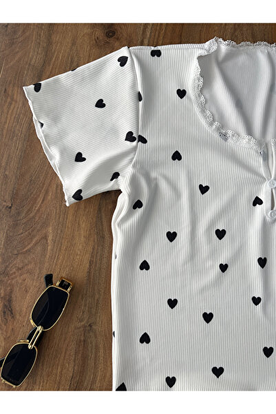 ELORİA Σετ καλοκαιρινής πιτζάμα με κοντό μανίκι μαύρη καρδιά με τύπωμα λευκή