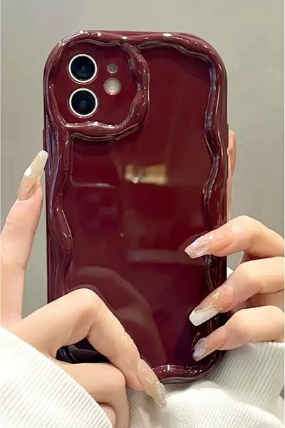 Fibaks حافظة متوافقة مع هاتف Apple iPhone 12 مع حماية للكاميرا، حافة مموجة، غطاء سيليكون أحمر داكن ممتص للصدمات