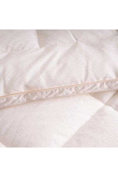 Penelope Bedroom Battal Size Imperial Luxe Series - 8.5 Tog 100% Microfiber Filled Cotton Fabric Quilt