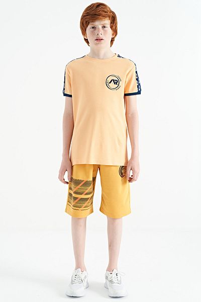 TOMMY LIFE Tricou pentru băiat cu decolteu în formă standard, cu imprimeu pe umeri, pepene galben - 11121