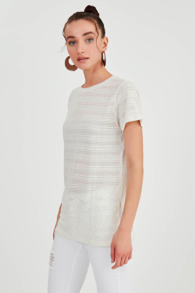 Vitrin Μπλουζάκι με στρογγυλή λαιμόκοψη με σχισμές στα πλαϊνά