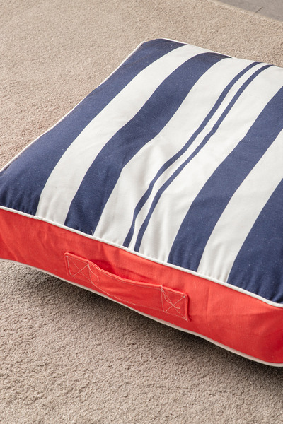 Ottoson Çok Amaçlı Yer Minderi Balkon Piknik Spor ve Dekoratif Kullanım Renkli Kare Puf 60x60