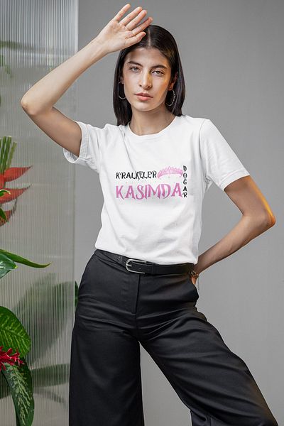 qoeuyl boutique Queens Are Born This Month Printed Mother Wife Gift for Dear Friend 100% Cotton White Women's T-Shirt