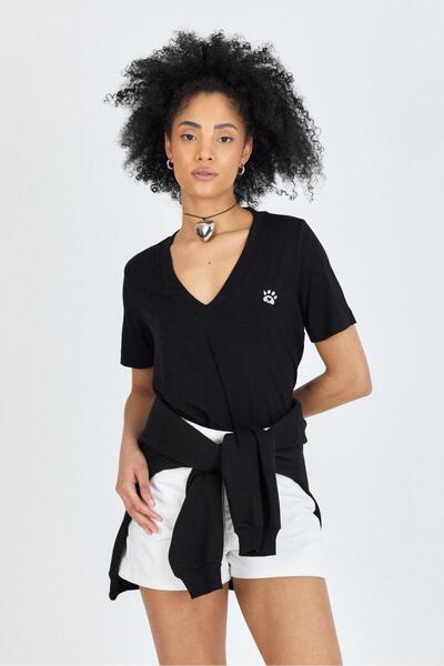 V yaka t shirt