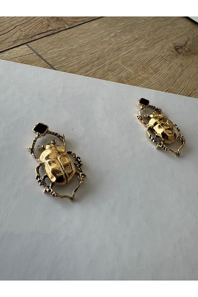 Bettnes Lucky Bug Earrings