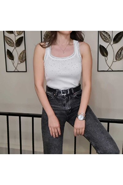 Butik Beyaz Yaka Taş Detaylı Kalın Askılı Triko Bluz