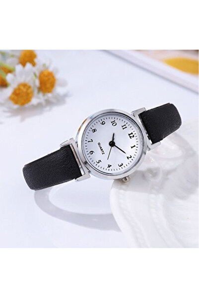 Choice ساعة يد نسائية أنيقة باللونين الأسود والأبيض بمينا صغير وسوار جلدي كاج...