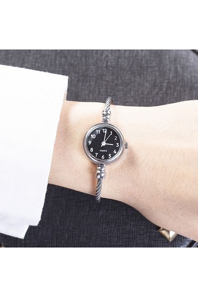 Choice N- Silver-black YIKAZE Women Watches Small Gold Bangle Bracelet Watch Stainless Steel Retro Ladies Q