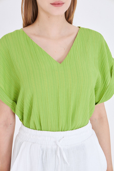 armonika Women's V-Neck Oversize Blouse with Side Slits and Long Double Sleeve Detail on the Back Arm-24Y001074