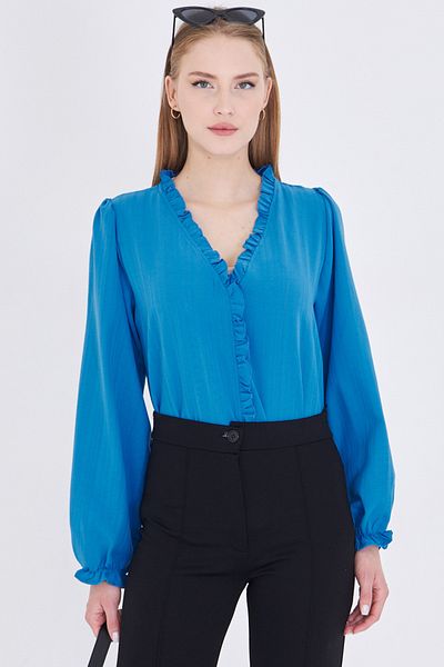 armonika Bluză de damă cu guler albastru și detaliu cu volan în față cu mâneci elastice cu mâneci lungi ARM-25K001030