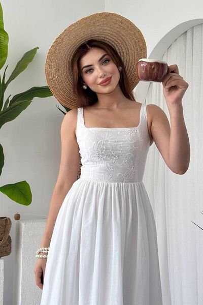 ZISHAN White Linen Woven Summer Dress – Square Neck, A-Line, Bohemian Style |   Daily and Holiday 658