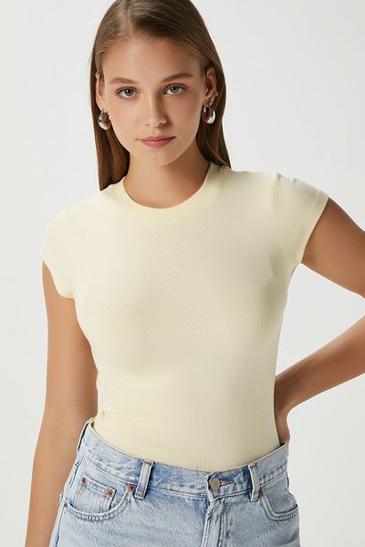 Ritnice Bluză pentru femei Lux Touch Soft Texture Crew Gât cu mânecă scurtă, galben unt