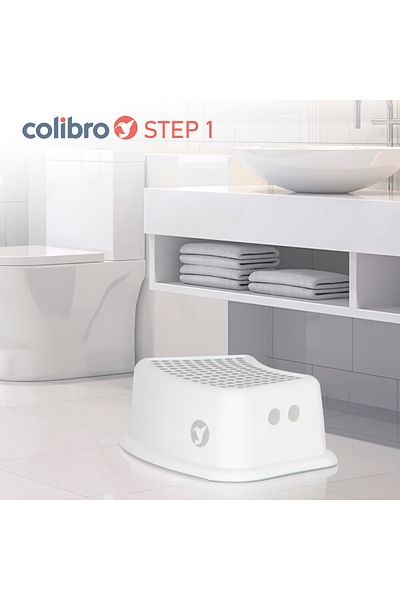 Colibro Colibro STEP ONE simple children's step for the bathroom, with non-slip surface and base, Dove