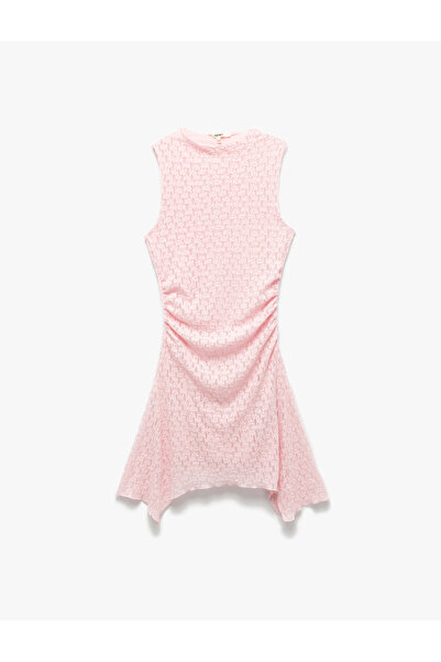 Koton Slim Fit Astarlı Asimetrik Kesim Drape Detaylı Kolsuz Mini Dantelli Elbise