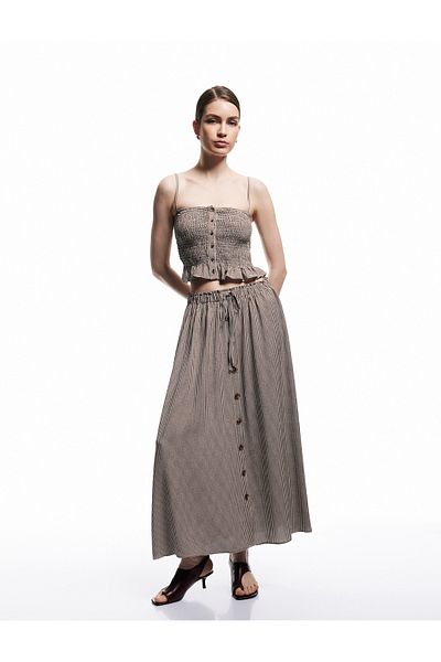 Koton X Melis Ağazat - Viscose Crinkle Fabric Buttoned Thin Strap Gingham Crop Blouse