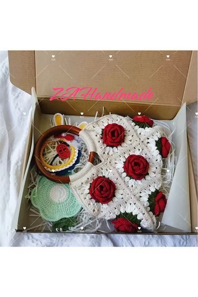 ZAHandmade Hand Knitted Rose Pattern Hand Bag
