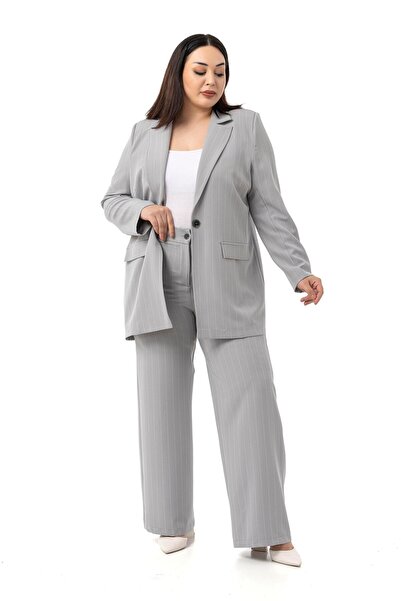 DISENTIS MODEST طقم مكون من قطعتين من سترة وبنطلون رمادي مخطط مقاس كبير