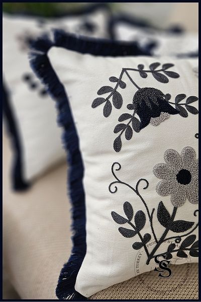 SasoHome Beauty Flowers Punch Embroidery Patterned Linen Throw Pillow Cover
