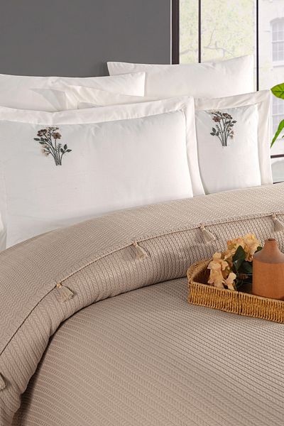 Marka Newhome Double Fringed Hand Embroidered 100% Cotton Luxury Pique Set Cappuccino