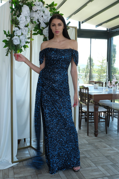 Feminist Kadın Omzu Açık Payetli Yırtmaçlı Uzun Abiye Elbise Lacivert 9705544