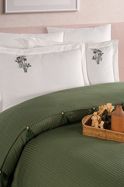 Marka Newhome Double Fringed Hand Embroidered 100% Cotton Luxury Pique Set Green