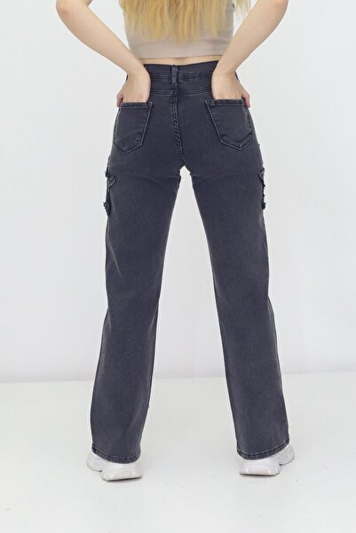 The Velavois Women's 4 Star Detailed High Waist Denim Pants