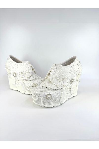 E&L Company 13cm Wedge Heel, with Stones with Pearls. As Light as a Bird.