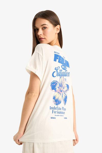 DeFacto Tricou cu mânecă scurtă cu imprimeu la spate, cu mânecă scurtă, cu croială largă, sezon nou