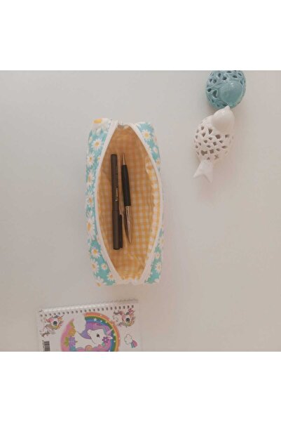 MB Kır çiçekli kalem çantası