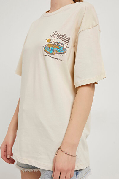 Arma Life Women's Back Printed Short Sleeve Cream Oversize T-Shirt