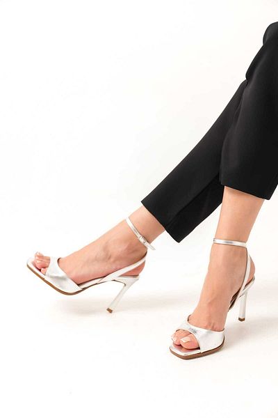 TOPUK Maddy Metallic Silver Ankle Strap High Heeled Shoes