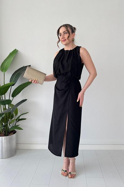 MaziButik Φόρεμα με σχισμή που γλιστράει στο επάνω μέρος μαύρο