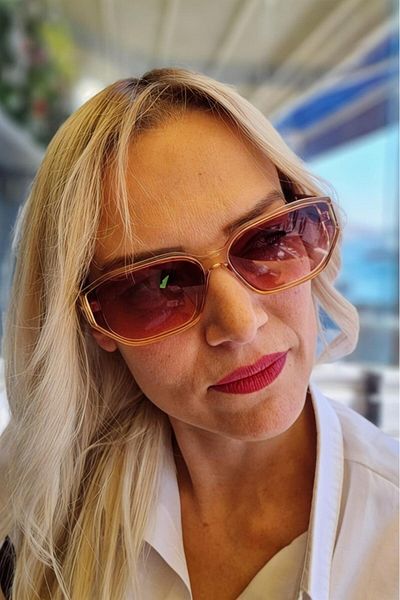 Uniquetrenders Women's Fallon Rectangle Squared Vintage Sunglasses