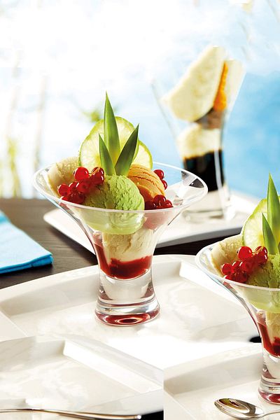 MAY HOME Luxury Glass Ice Cream Bowl