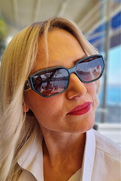 Uniquetrenders Women's Fallon Rectangle Squared Vintage Sunglasses