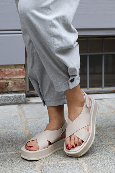 Yula Fashion Shoes Γυναικεία πέδιλα Royd με αυτοκόλλητο λουράκι