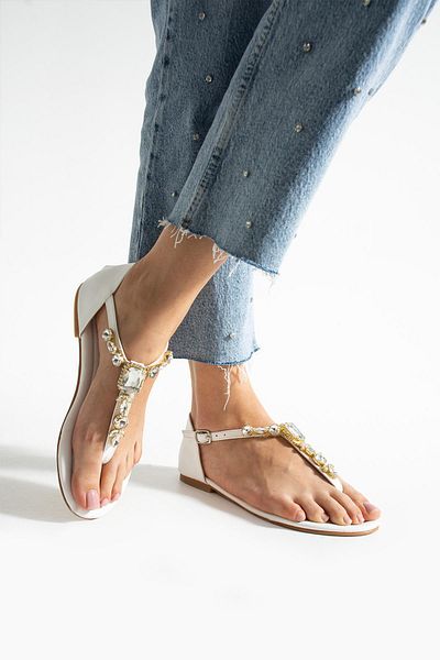 diclepolat Women's Stoned Flip Flops Daily Sandals Teo White