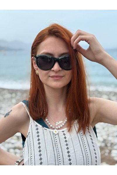 Ferrucci Stylish Women's Sunglasses with Black Oval Frame and Black Metal Detail