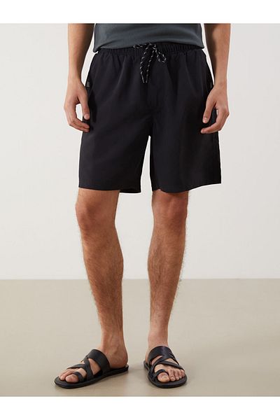 LC Waikiki καλοκαιρινή συλλογή Knee Length Basic Ανδρικό Σορτς Θάλασσας city