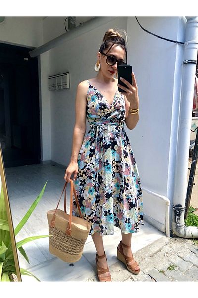 Gözde Tasarım Butik Women's Flower Patterned Rope Hanging Double-Breasted Collar Belted Midi Length Satin Dress