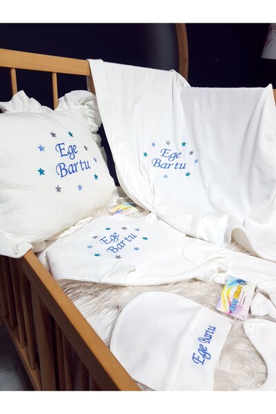 bebek_iklimi İsimli Hastane Çıkış Seti ve Nakışlı Müslin Takı Yastığı – 10 Parça + Kırlent