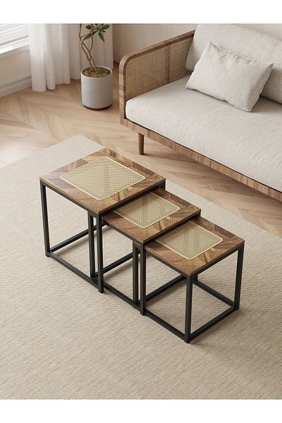 Un Square side table set with a modern design and a natural touch