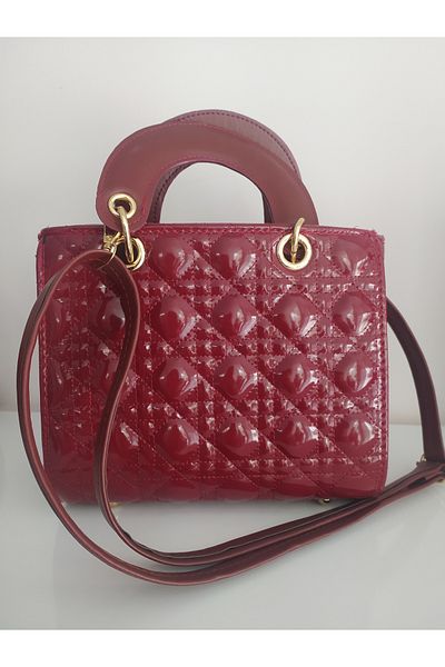 Store حقيبة يد نسائية صغيرة الحجم مع إكسسوارات معدنية