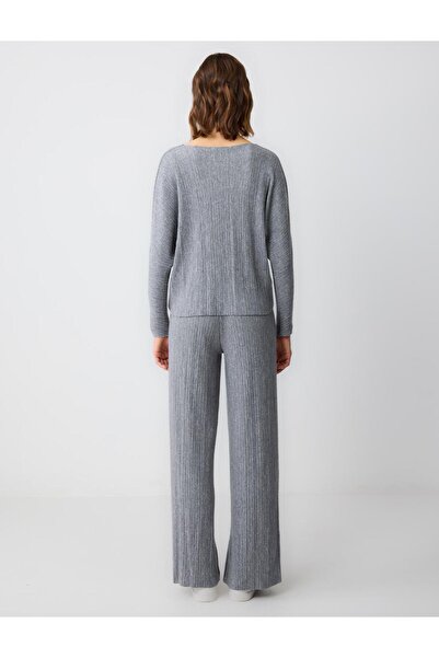 Jimmy Key Crew Neck Relaxed Fit Bat Sleeve Knitted Blouse