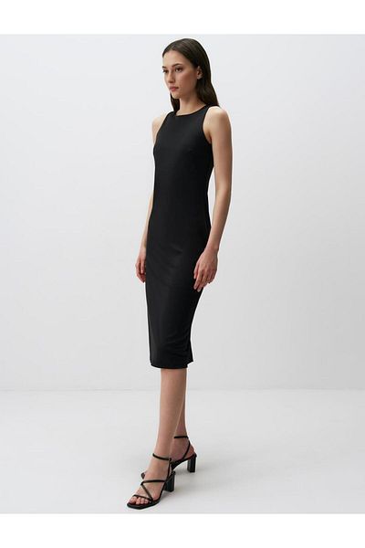 Jimmy Key Crew Neck Sleeveless Basic Midi Dress