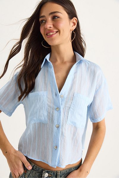 Bianco Lucci Women's Self Striped Double Pocket Detailed Viscose Crop Shirt 2110 60283409