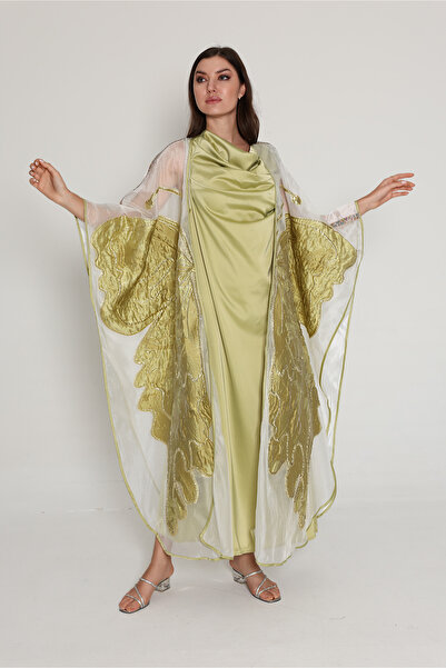 IKKXA جلابية بتصميم بشت لامع