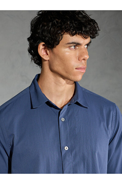 Technosport By Styli Solid Spread Collar Regular Fit Shirt