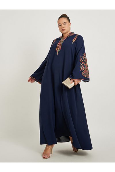 Styli Plus Size Embroidered Stand Collar A-Line Jalabiya
